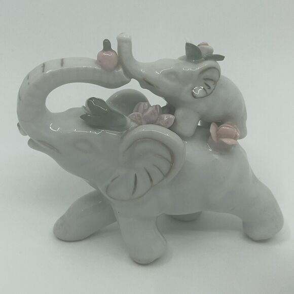 3½" Vintage Small White Elephant Figurine Flowers Baby Family Pottery Porcelain - Picture 2 of 13